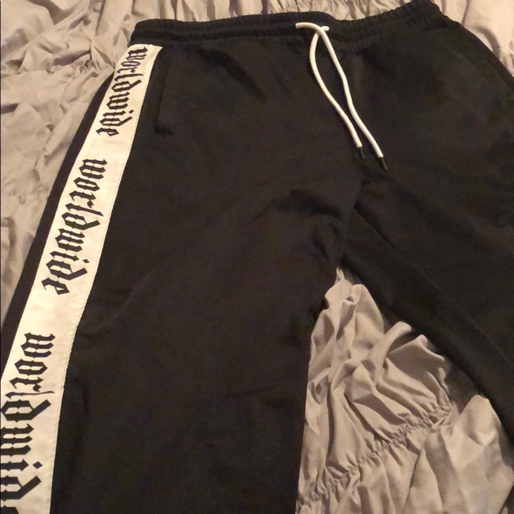 Pants - Picture 2 of 3